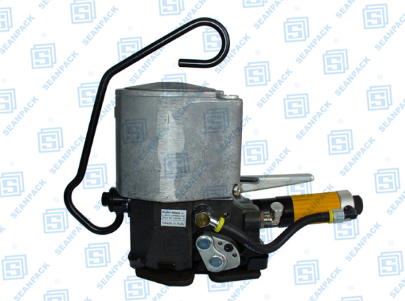 pneumatic strapping tool